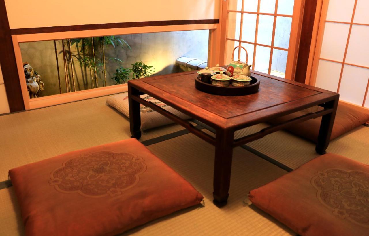 Hotel Traveling Bridge Nijojo Kyoto Exterior photo